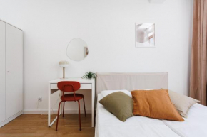 Pretty 4 Bedroom Apartment x Parking Spot x City Center